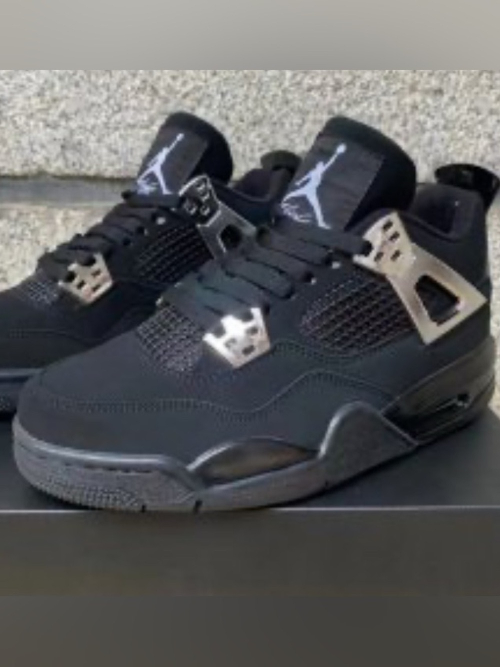 AIR JORDAN 4 Black with Chrome Accent Men Size 12.  Excellent Shape, Worn Twice - Picture 7 of 9